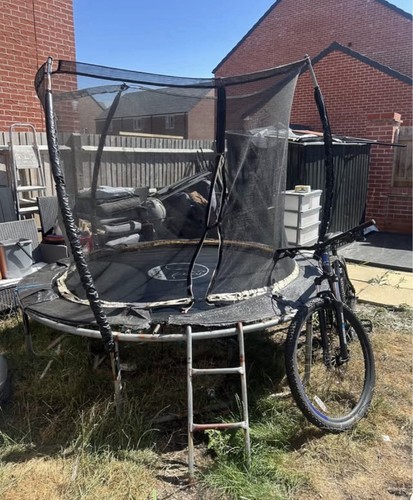 Can deliver 10ft trampoline - can,
